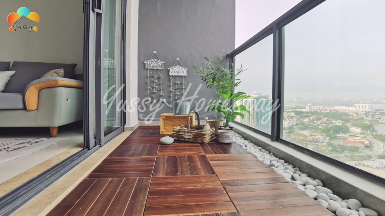 Yussy 2 Bedroom Sea View Condo At R&F Princess Cove ジョホールバル エクステリア 写真