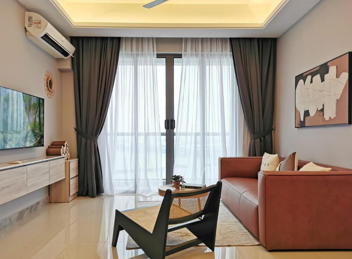 Yussy 2 Bedroom Sea View Condo At R&F Princess Cove ジョホールバル エクステリア 写真