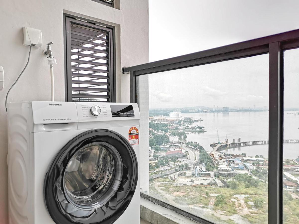 Yussy 2 Bedroom Sea View Condo At R&F Princess Cove ジョホールバル エクステリア 写真